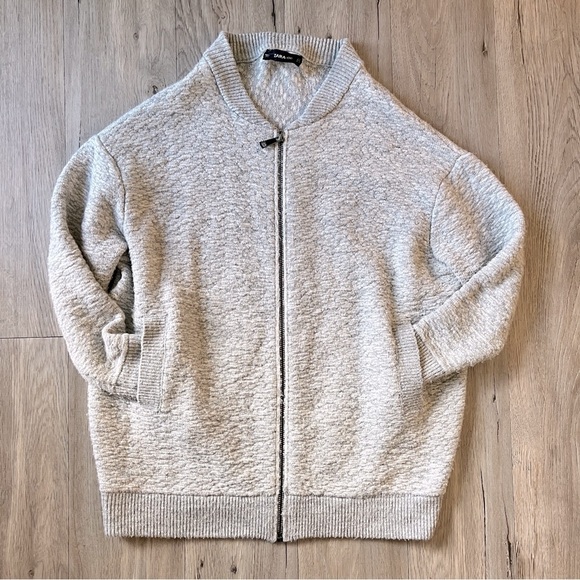 Zara Oversized Bomber Style Knit Zip Up​ - Picture 1 of 4